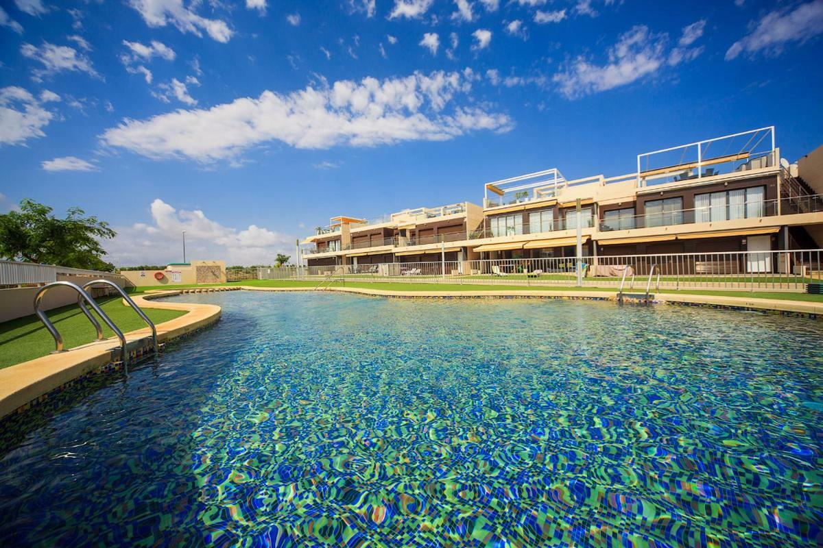Penthouse 2 Bedrooms In Mil Palmeras Pilar de la Horadada Dış mekan fotoğraf